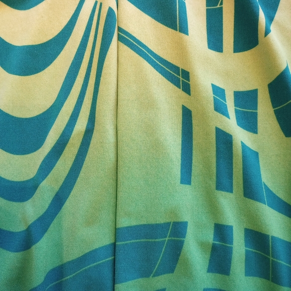 Women's summer top - Picture 2 of 3